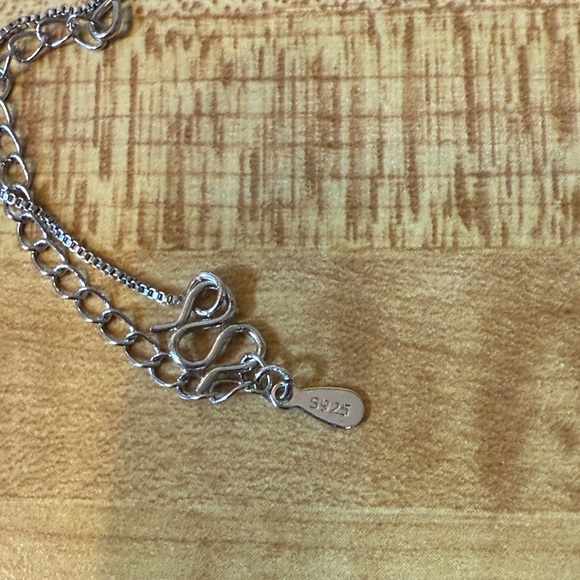 Elegant Silver Pearl Necklace - Picture 6 of 6